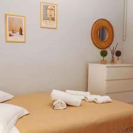 Duplex Gem Near Taksim & Galata Port Semesterbostad Istanbul