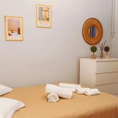 Duplex Gem Near Taksim & Galata Port * Estambul