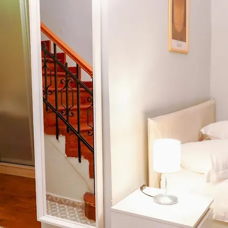 Duplex Gem Near Taksim & Galata Port 度假居 伊斯坦布尔